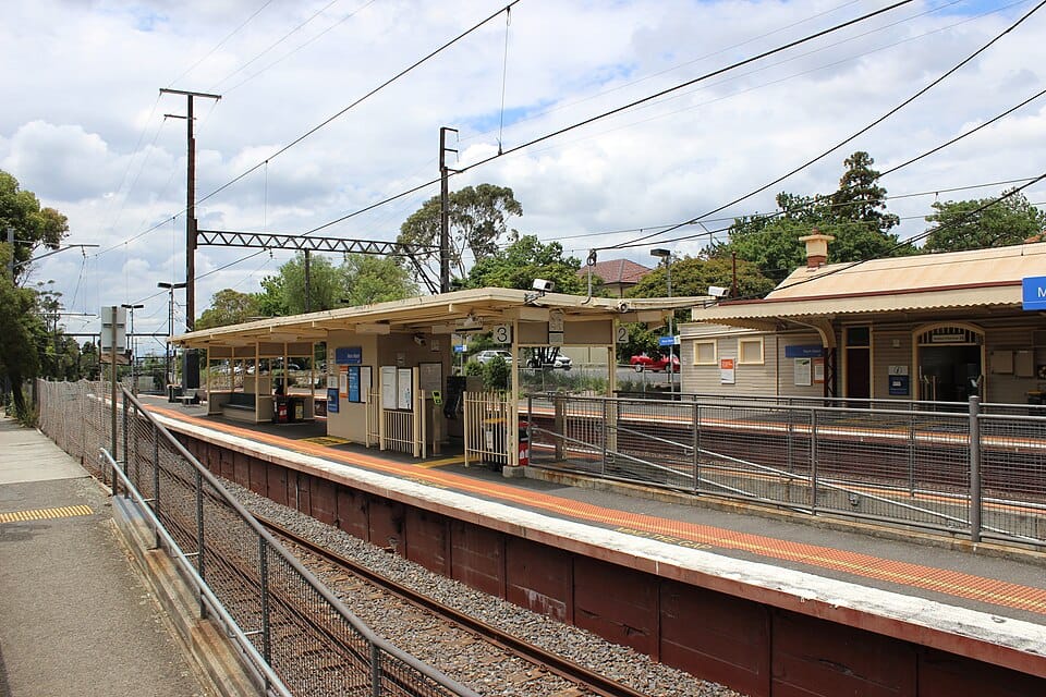 Mont_Albert_Station