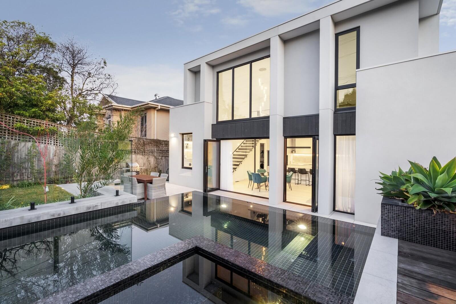 Toorak builder